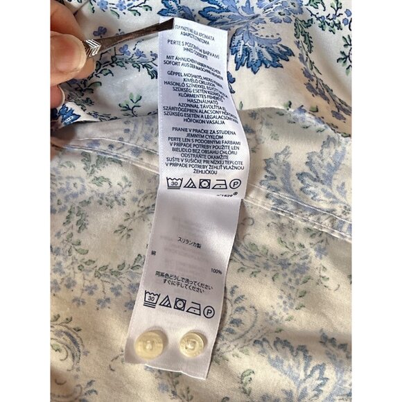 Chaps Black Label Womens M No Iron Blue White Floral Button Shirt Logo Buttons - Picture 15 of 16